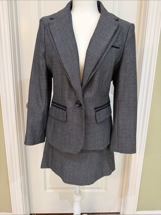 Patrizia Luca Jackets & Blazers - Patrizia Luca Milan Charcoal Gray Tailored Women's Designer Suit Fully Lined